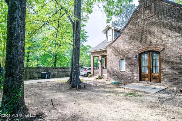 $434,900 | 1612 East Northside Drive, Jackson, MS 39211