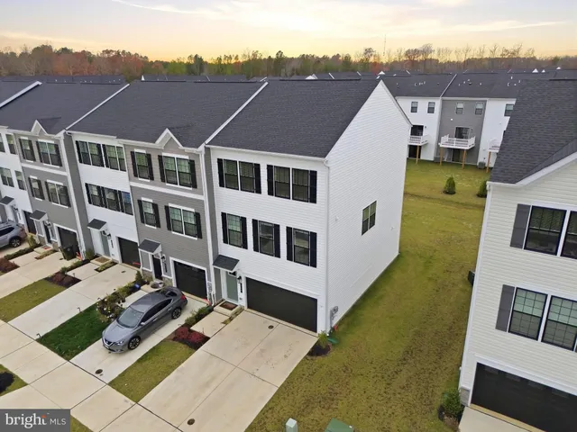 $2,800 | 369 Soft Rush Lane, La Plata, MD 20646