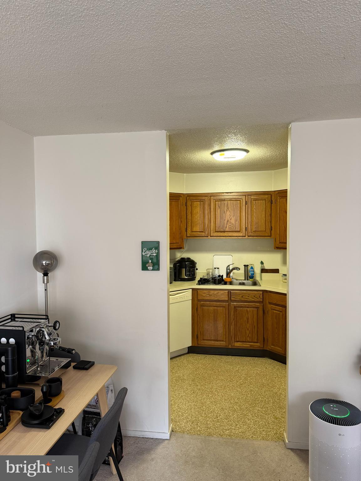 2018-32 Walnut Street, Unit 14K Philadelphia, PA 19103 - Photo 3 of 29