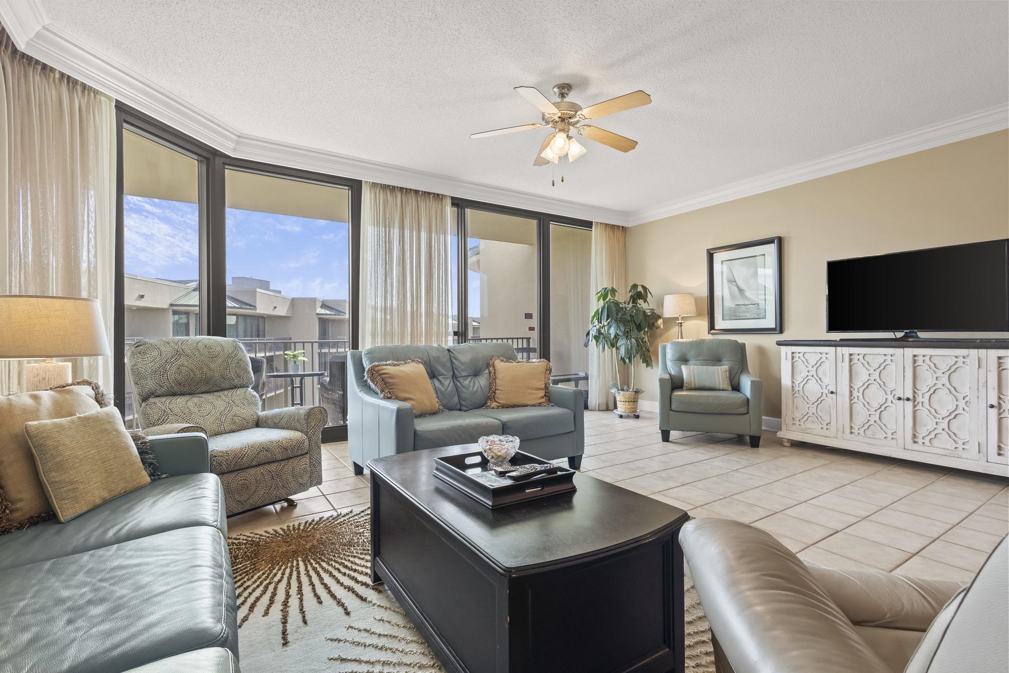 27580 Canal Road, Unit 1517 Orange Beach, AL 36561 - Photo 3 of 23 Living Room