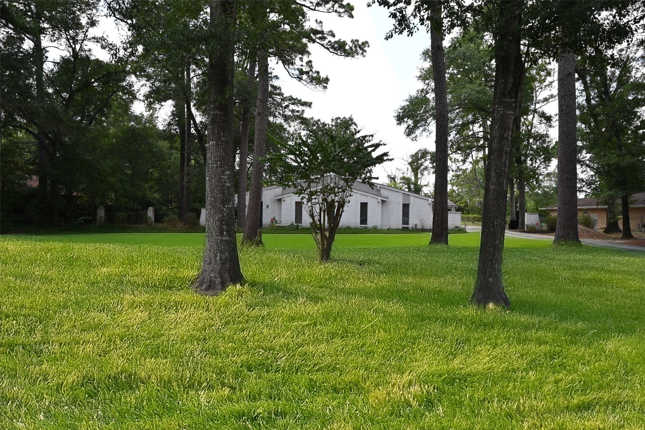 2406 Encreek Road Houston, TX 77068 - Photo 25 of 25 a view of a volley ball court