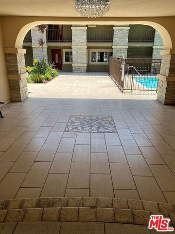 $559,999 | 3220 Altura Avenue, Unit 330, Glendale, CA 91214