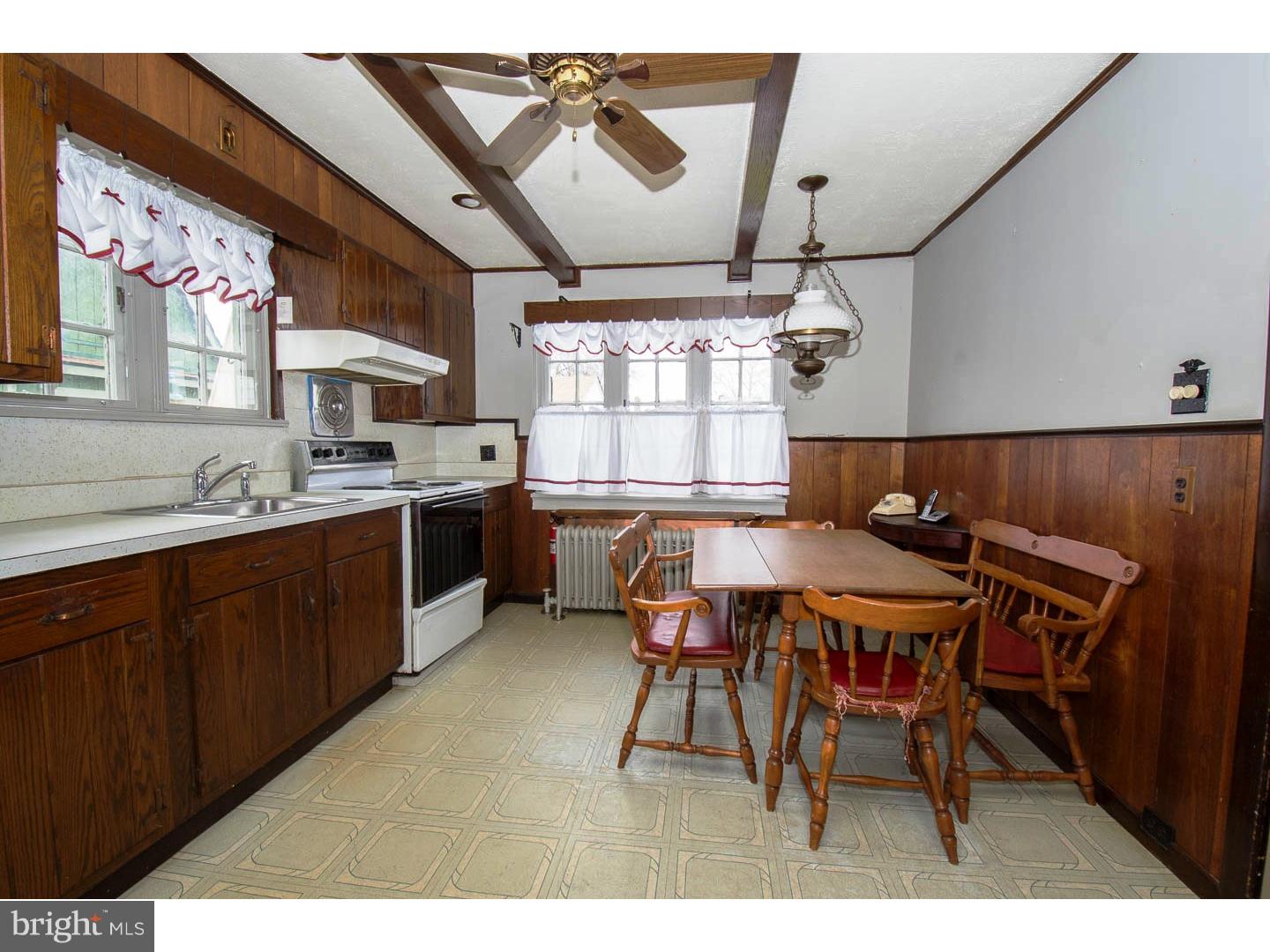 36 Sycamore Road Havertown, PA 19083 - Photo 12 of 24 Kitchen