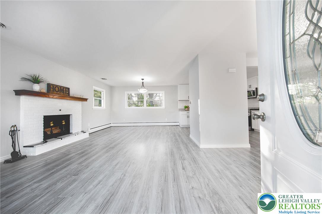 232 Virginia Avenue Whitehall, PA 18052 - Photo 4 of 13