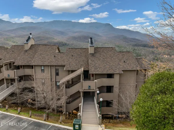 $219,900 | 3710 Weber Road, Unit 307C, Gatlinburg, TN 37738