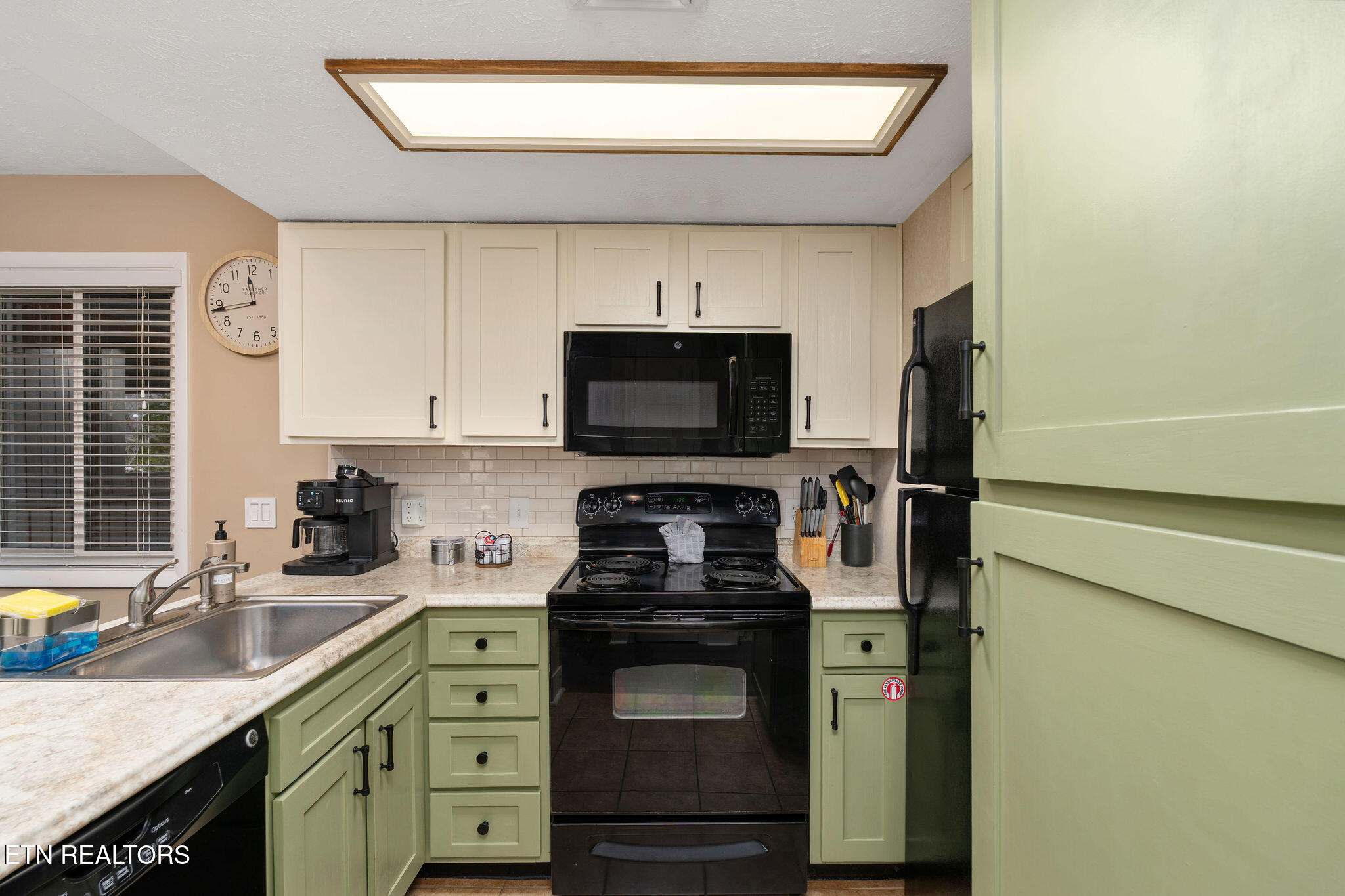 3710 Weber Road, Unit 307C Gatlinburg, TN 37738 - Photo 17 of 47 DSC07198-2