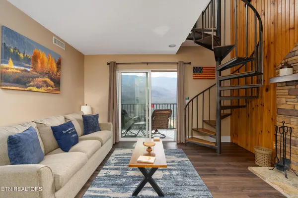 $219,900 | 3710 Weber Road, Unit 307C, Gatlinburg, TN 37738