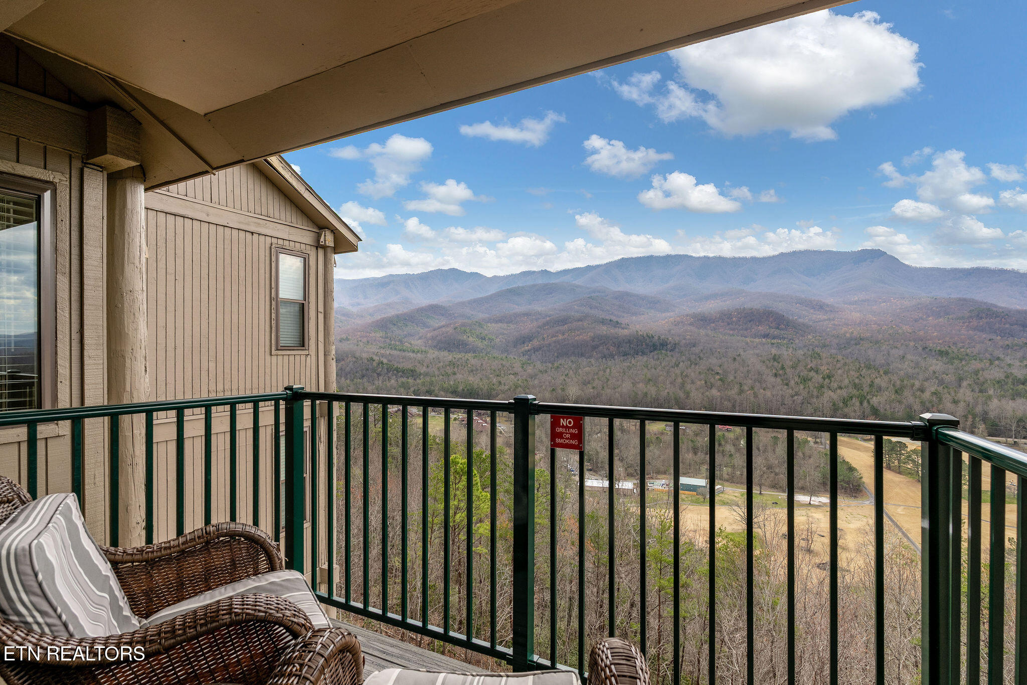 3710 Weber Road, Unit 307C Gatlinburg, TN 37738 - Photo 4 of 47 DSC07295
