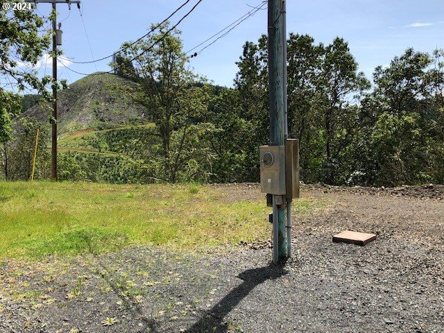 5956 Buckhorn Road Roseburg, OR 97470 - Photo 23 of 40