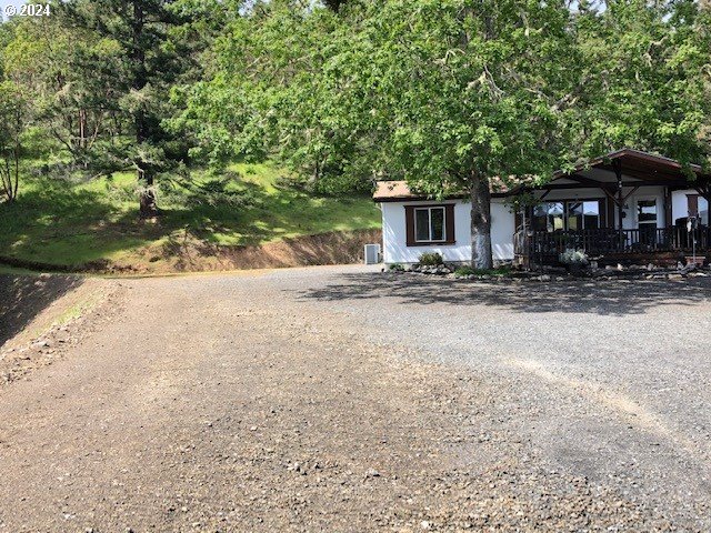 5956 Buckhorn Road Roseburg, OR 97470 - Photo 24 of 40