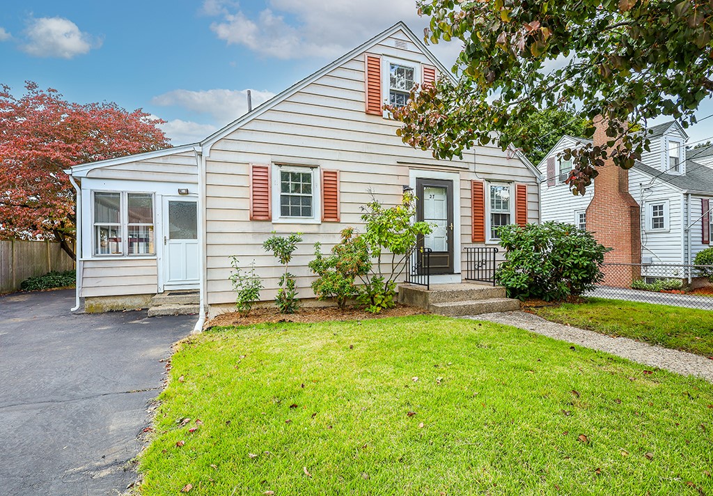 27 Hand Street Pawtucket, RI 02861 - Photo 1 of 23 Gallery Image 1
