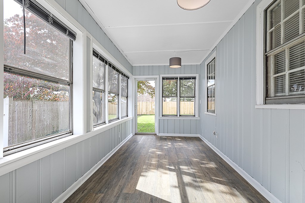 27 Hand Street Pawtucket, RI 02861 - Photo 16 of 23 Gallery Image 16