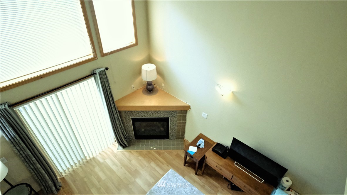 18916 108th Lane Southeast Renton, WA 98055 - Photo 18 of 39