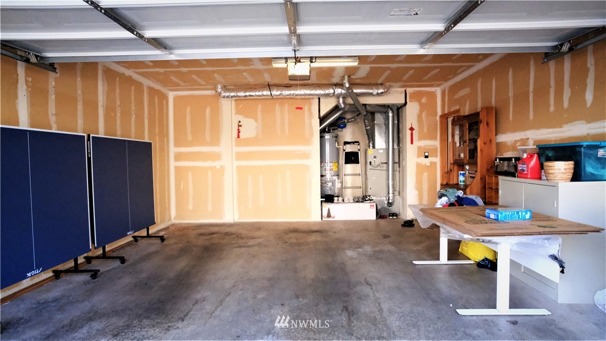 18916 108th Lane Southeast Renton, WA 98055 - Photo 20 of 39