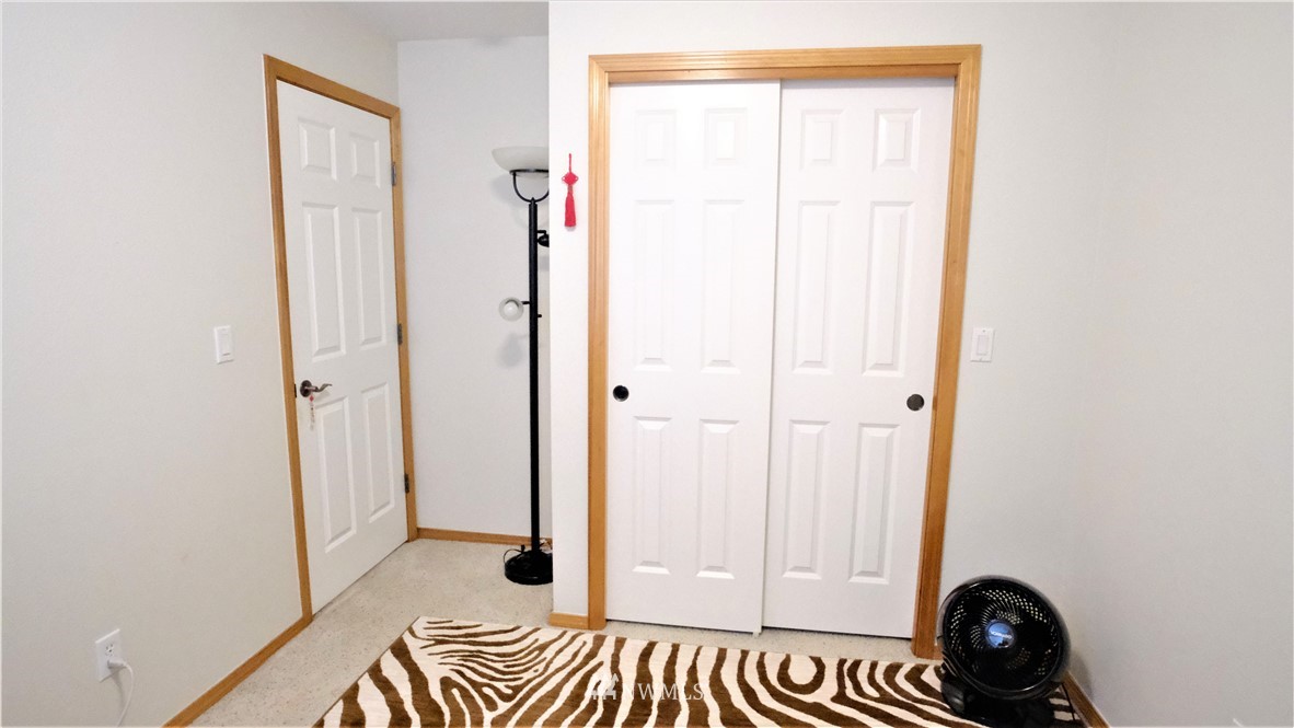 18916 108th Lane Southeast Renton, WA 98055 - Photo 32 of 39