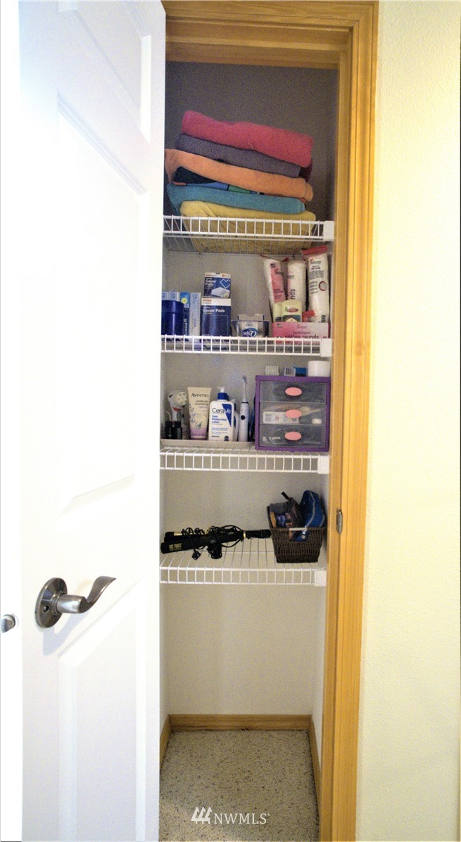 18916 108th Lane Southeast Renton, WA 98055 - Photo 34 of 39