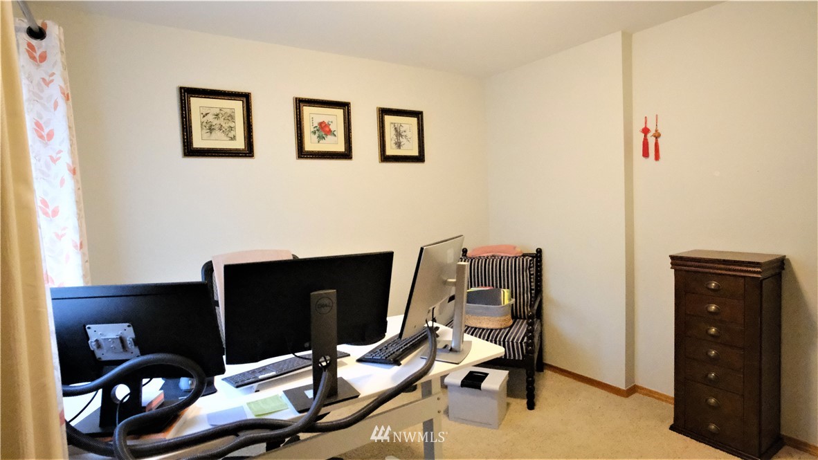 18916 108th Lane Southeast Renton, WA 98055 - Photo 36 of 39