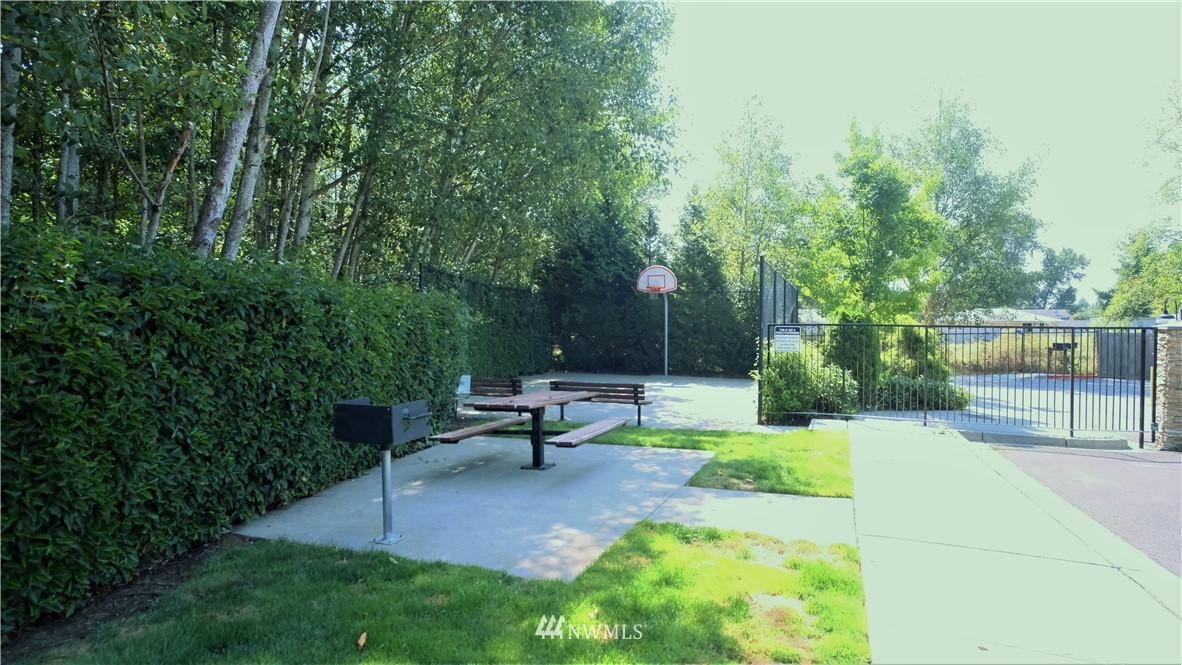 18916 108th Lane Southeast Renton, WA 98055 - Photo 37 of 39