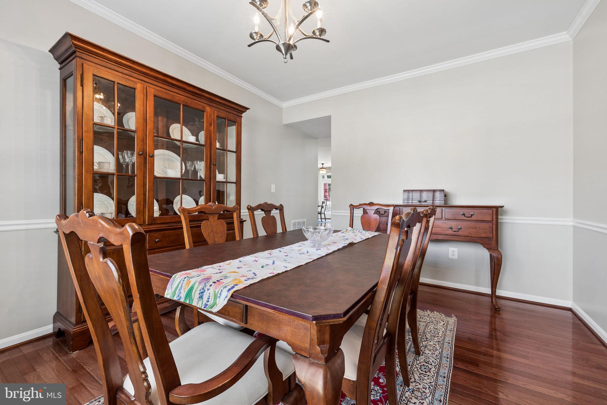 5413 Loggerhead Place Woodbridge, VA 22193 - Photo 7 of 48 Formal Dining Room