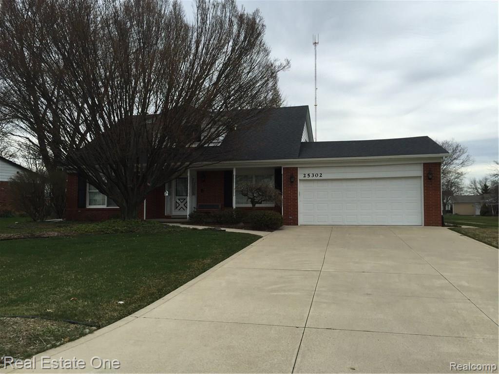 25302 Branchaster Road Farmington Hills, MI 48336 - Photo 2 of 62