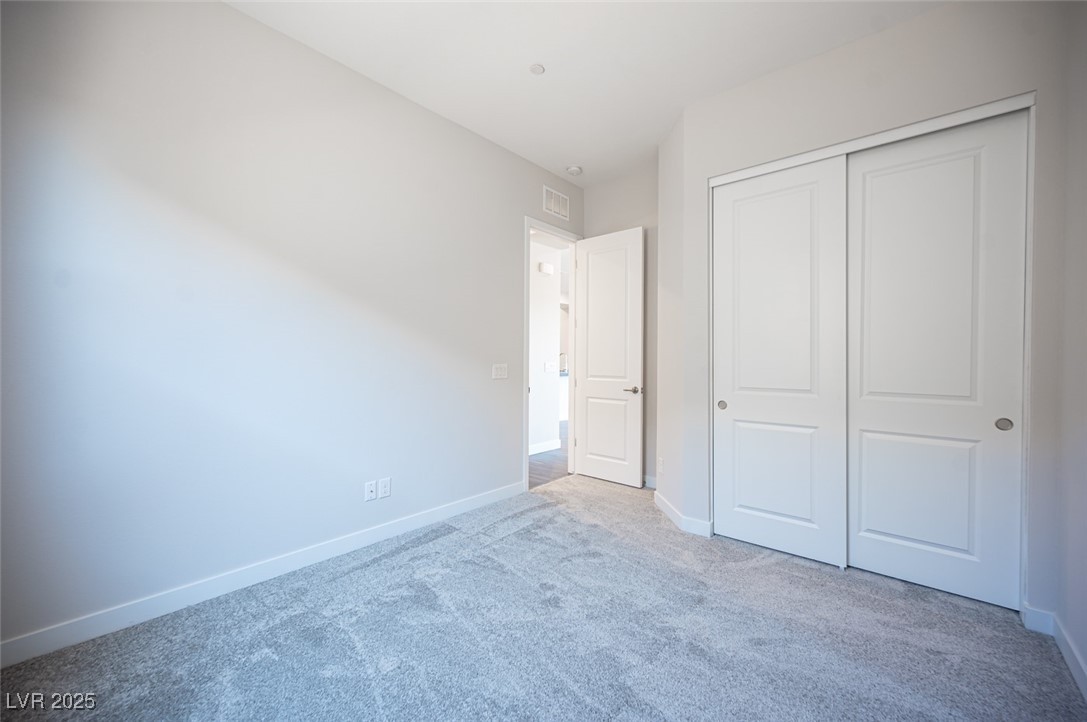 117 Royal Cascade Avenue Henderson, NV 89011 - Photo 30 of 39