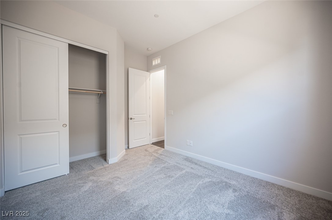 117 Royal Cascade Avenue Henderson, NV 89011 - Photo 33 of 39