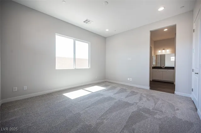 $2,500 | 117 Royal Cascade Avenue, Henderson, NV 89011