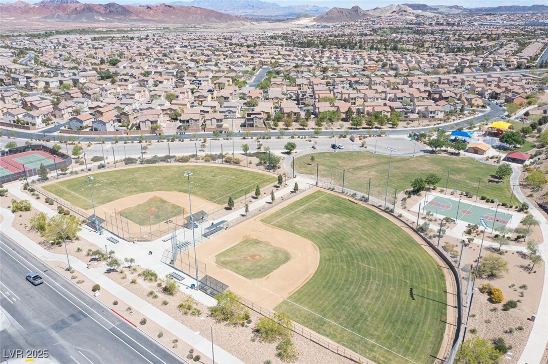 117 Royal Cascade Avenue Henderson, NV 89011 - Photo 8 of 39