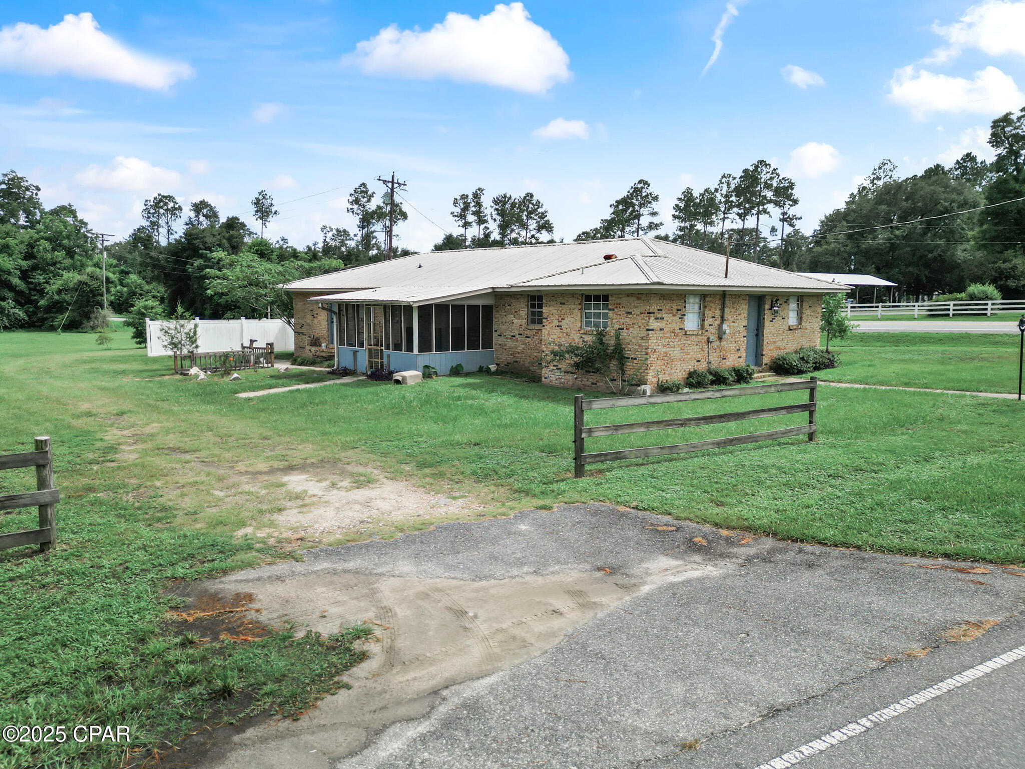 3572 Highway 69 Grand Ridge, FL 32442 - Photo 33 of 39 Gallery Image 33