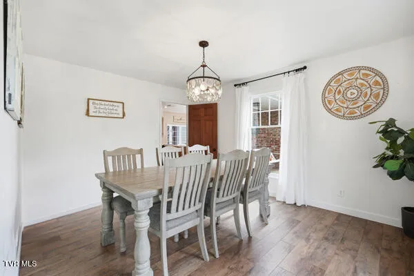 $379,900 | 189 Ridgefield Road Southwest, Wise, VA 24293