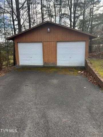 $379,900 | 189 Ridgefield Road Southwest, Wise, VA 24293