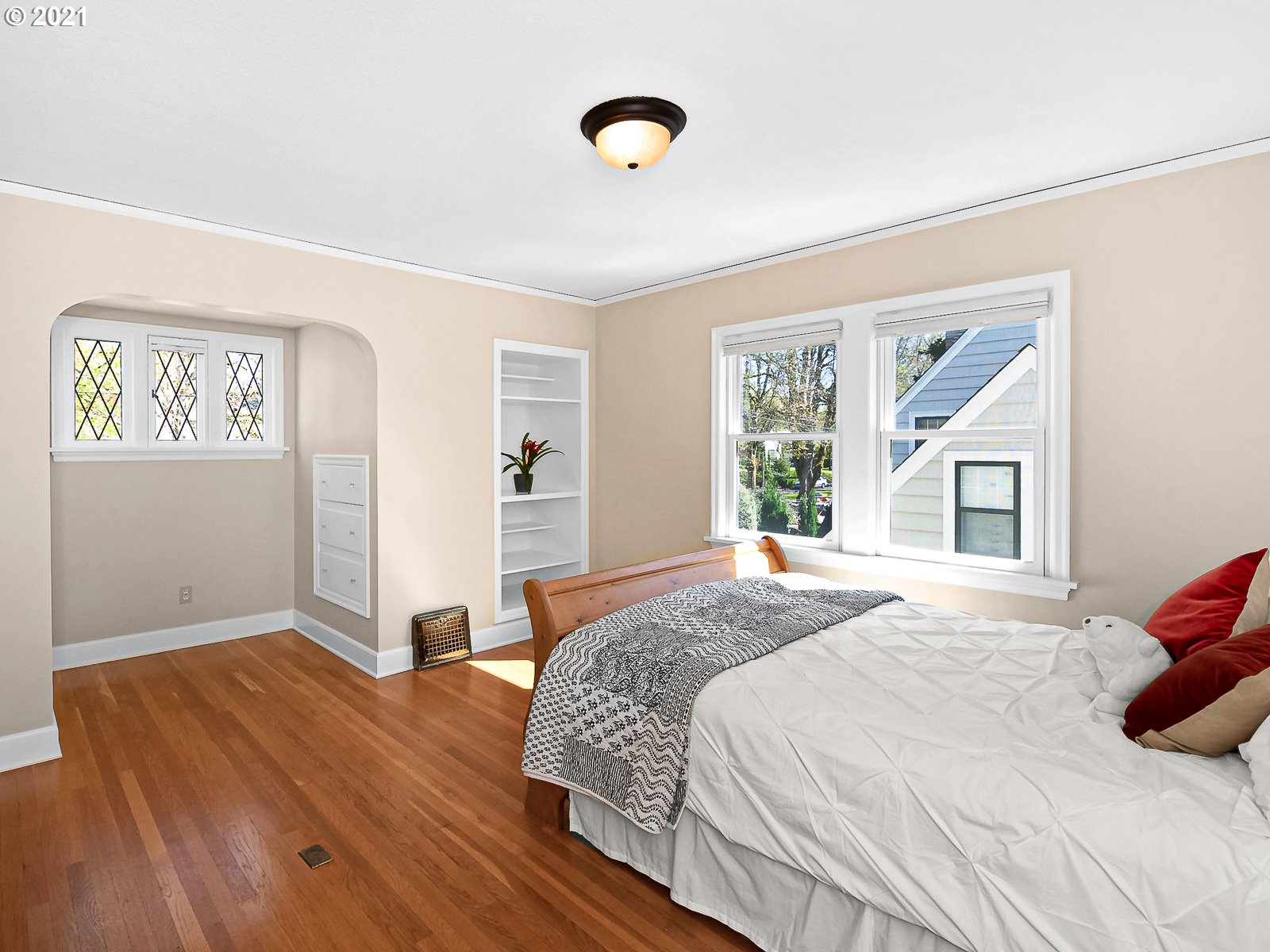 7145 Southeast Reed College Place Portland, OR 97202 - Photo 20 of 32 Gallery Image 20