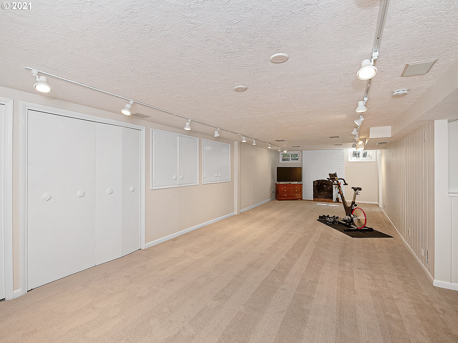 7145 Southeast Reed College Place Portland, OR 97202 - Photo 28 of 32 Gallery Image 28