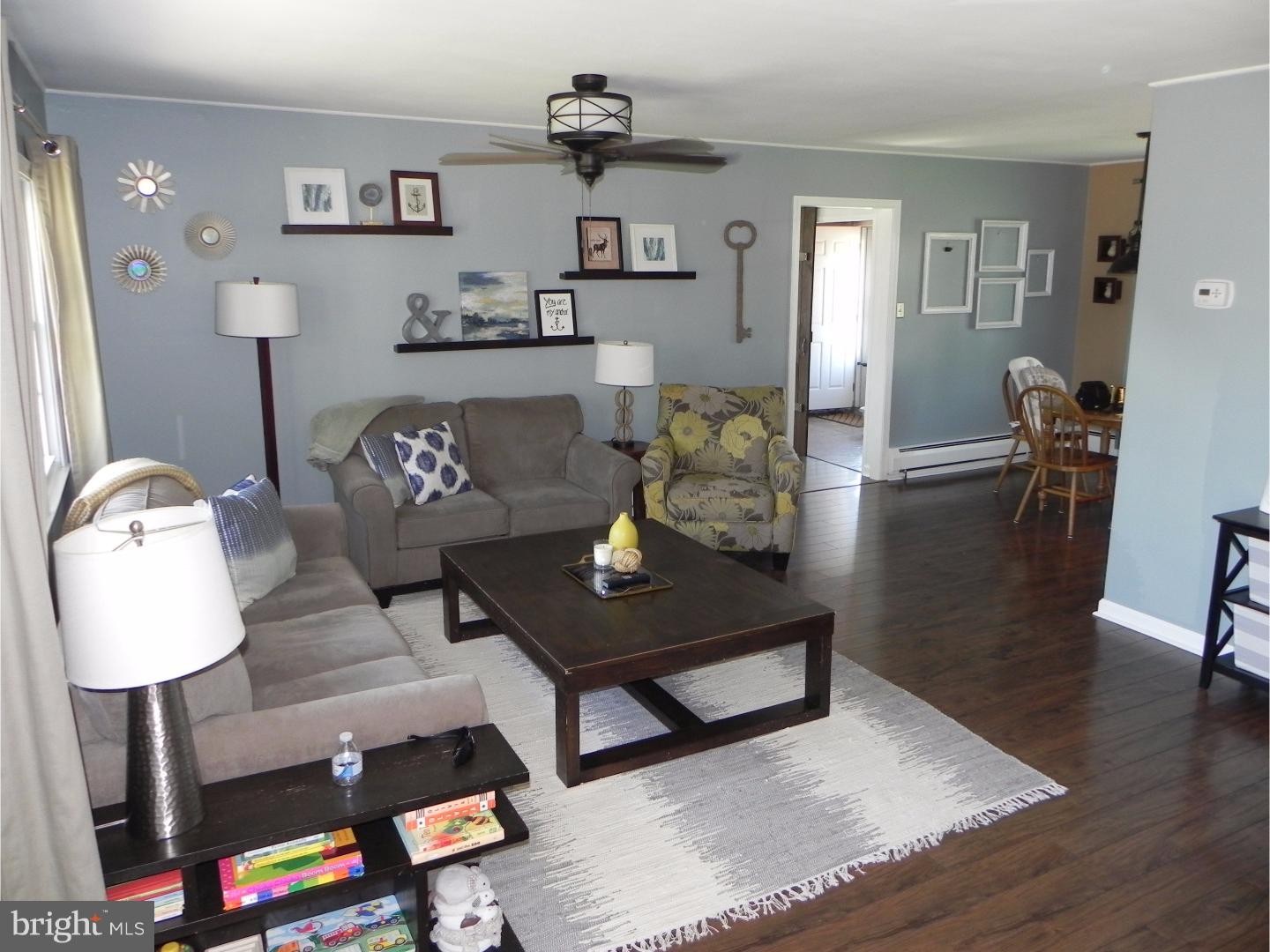17 Quartz Road Levittown, PA 19057 - Photo 3 of 15 Living Room