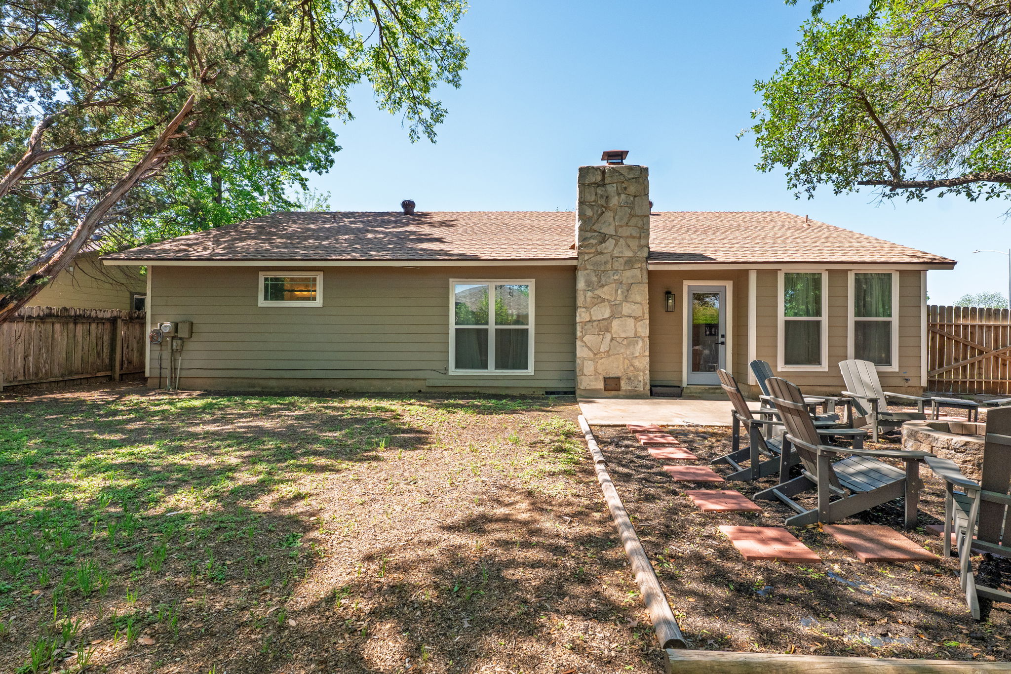 2020 Magazine Street Austin, TX 78727 - Photo 32 of 40