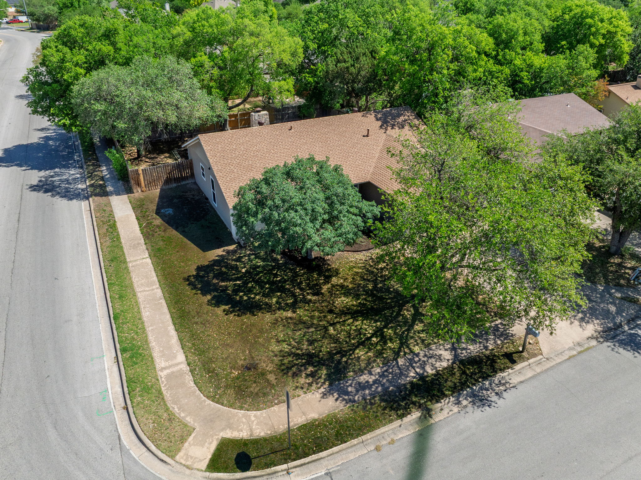 2020 Magazine Street Austin, TX 78727 - Photo 38 of 40