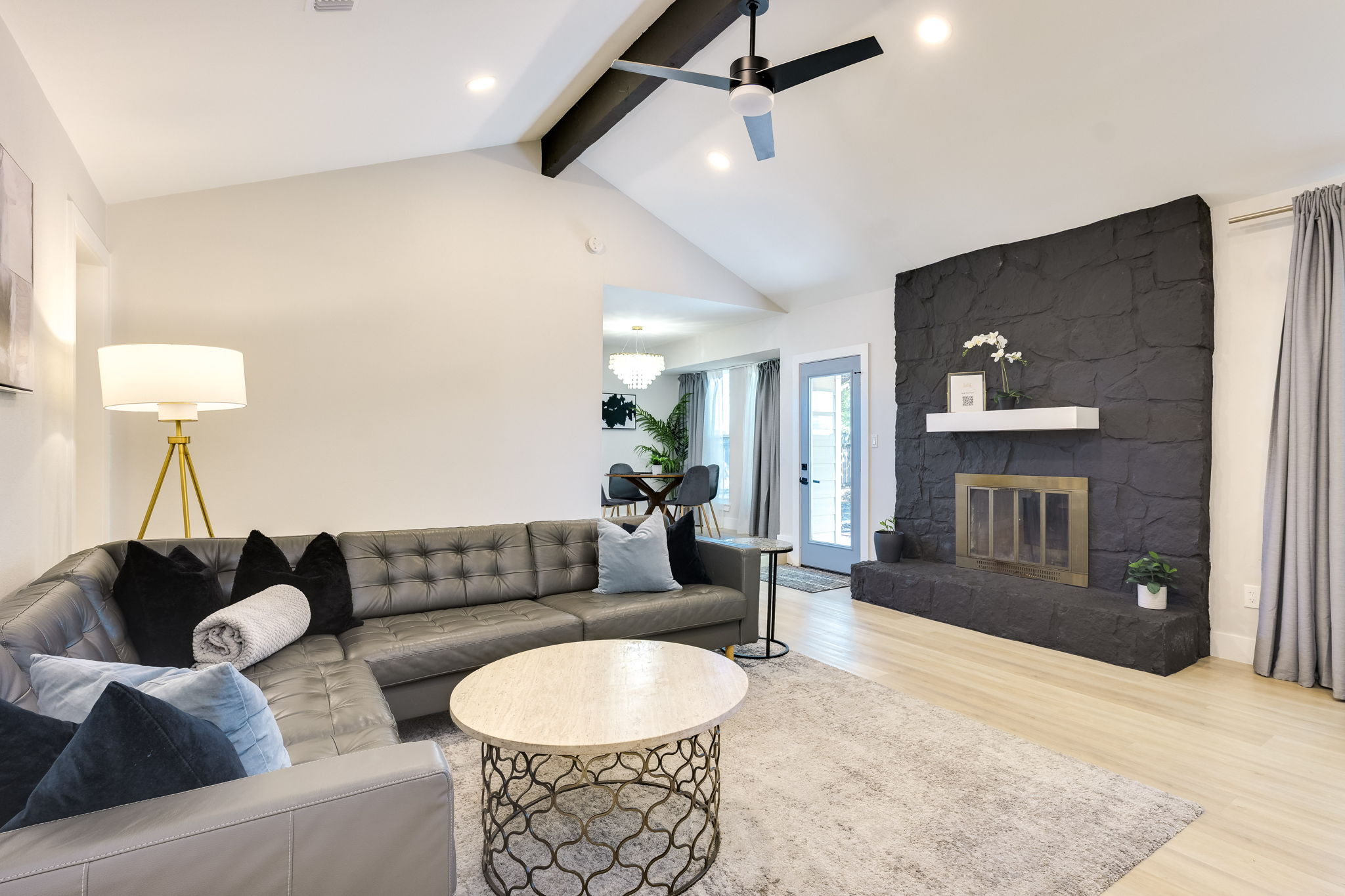 2020 Magazine Street Austin, TX 78727 - Photo 4 of 40