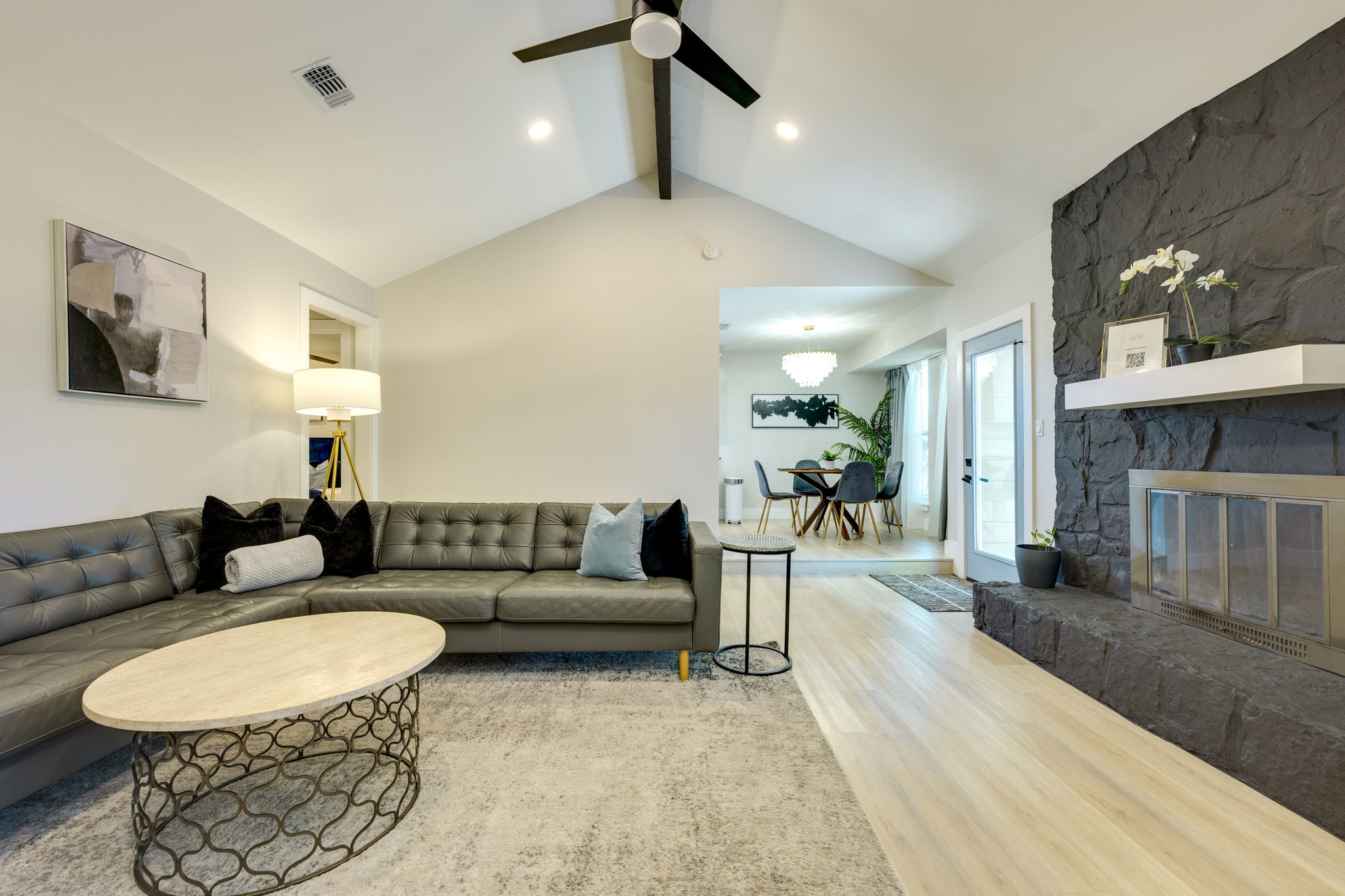 2020 Magazine Street Austin, TX 78727 - Photo 5 of 40