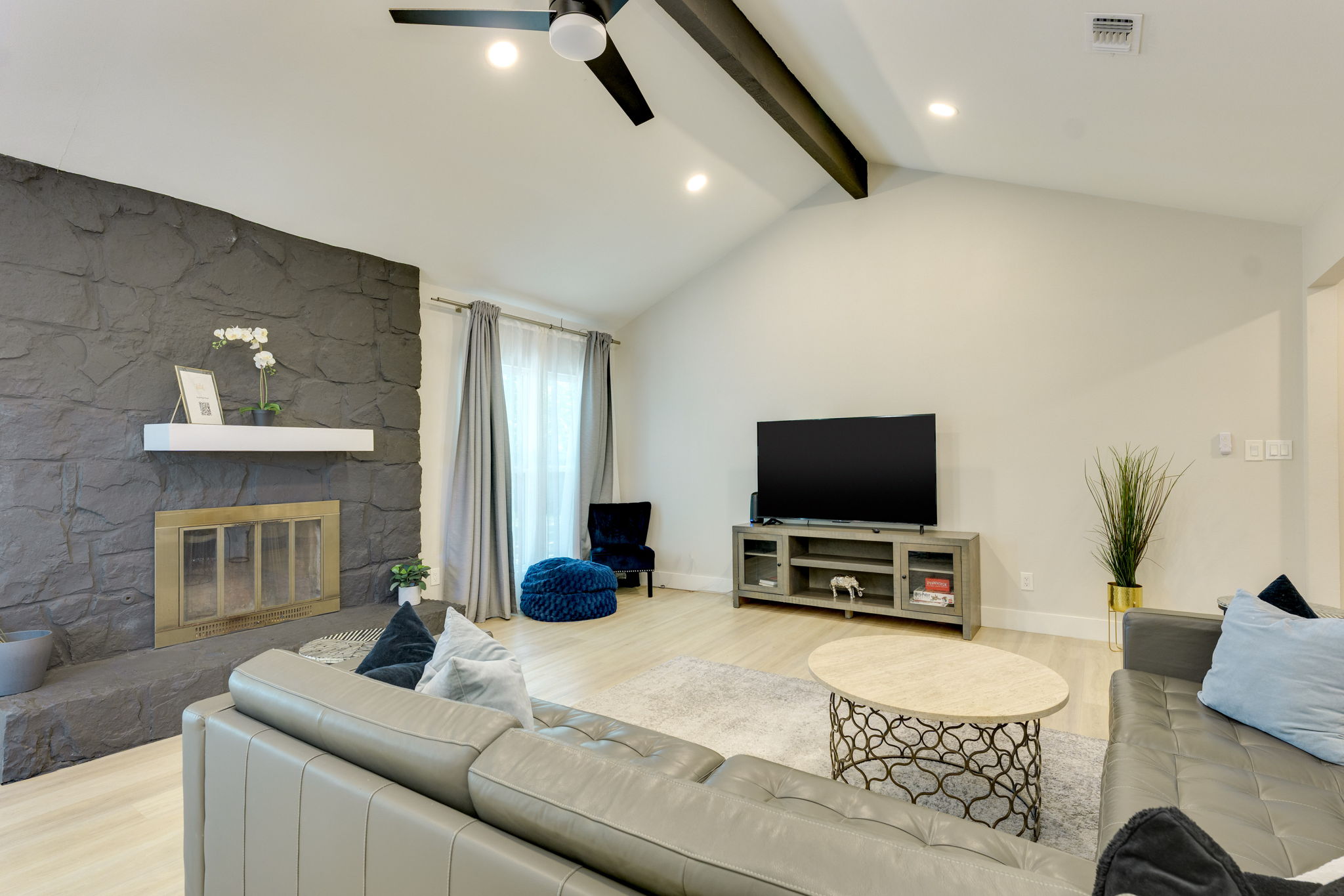 2020 Magazine Street Austin, TX 78727 - Photo 8 of 40