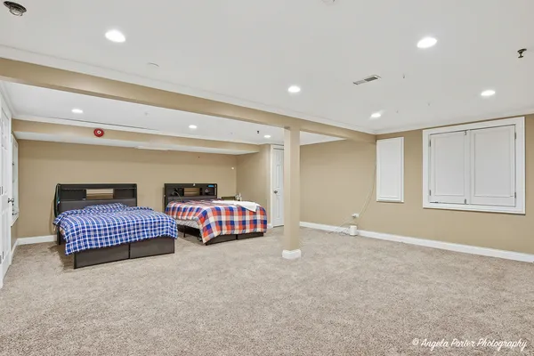 $385,000 | 6044 Canterbury Lane, Unit 93, Hoffman Estates, IL 60192