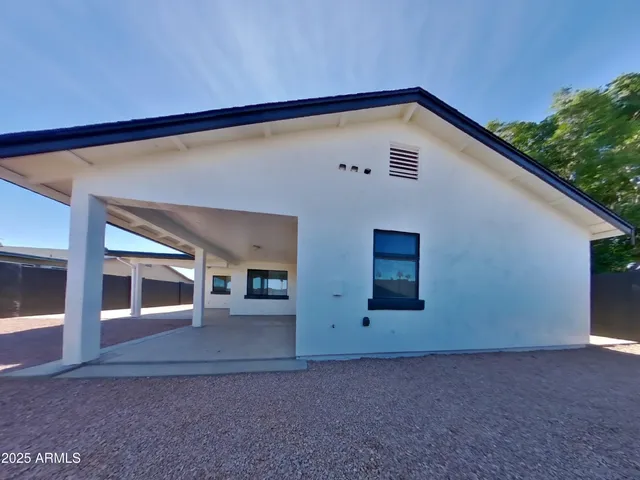$2,329 | 2108 West Hermosa Drive, Tempe, AZ 85282