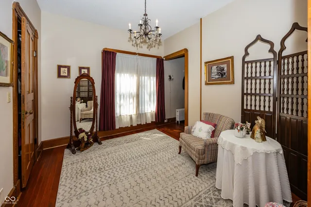 $349,900 | 116 West Main Street, Knightstown, IN 46148