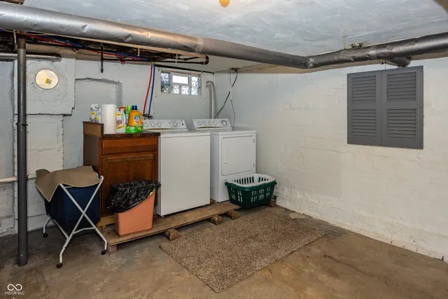 $349,900 | 116 West Main Street, Knightstown, IN 46148