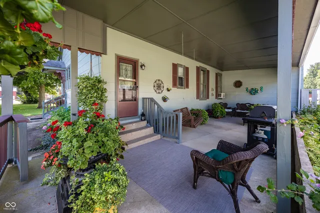 $349,900 | 116 West Main Street, Knightstown, IN 46148