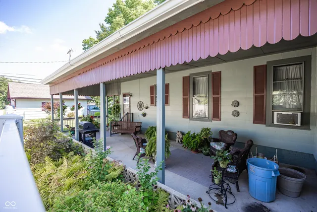 $349,900 | 116 West Main Street, Knightstown, IN 46148