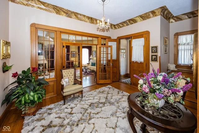 $349,900 | 116 West Main Street, Knightstown, IN 46148