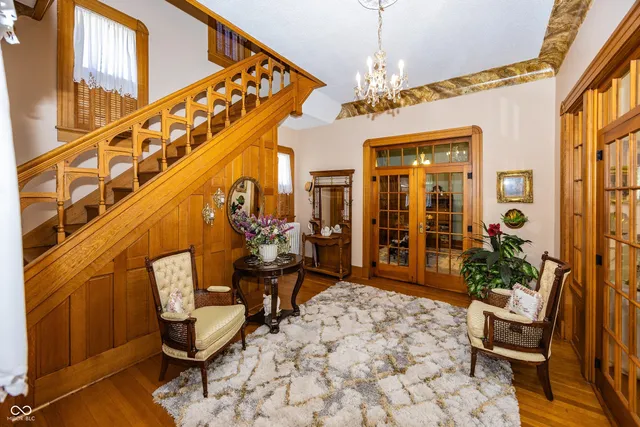 $349,900 | 116 West Main Street, Knightstown, IN 46148