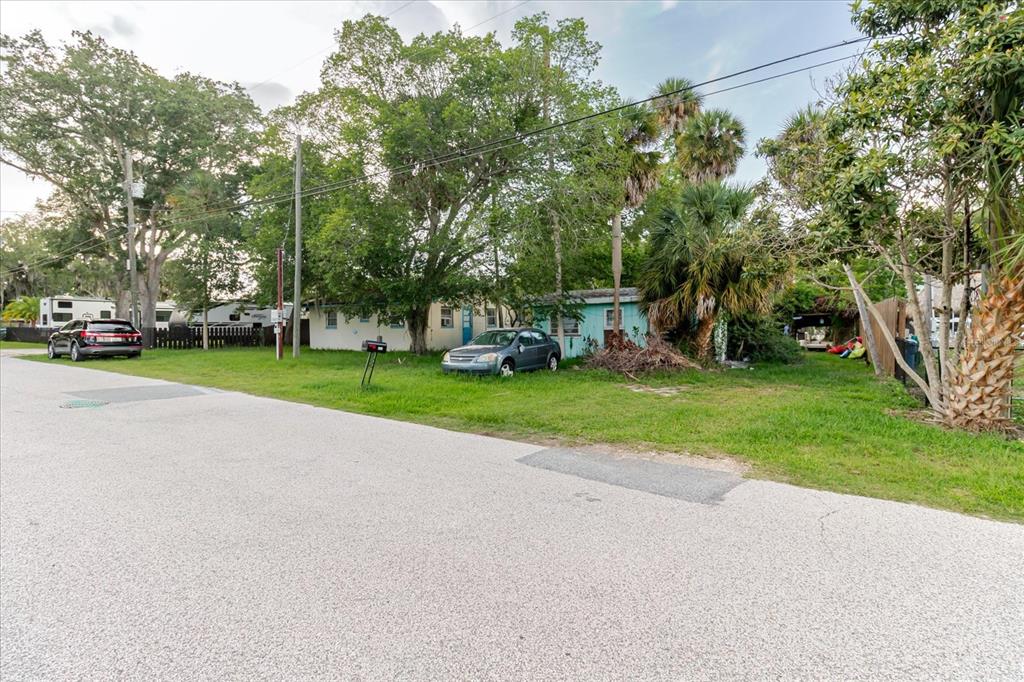 5323 Circle Drive Weeki Wachee, FL 34607 - Photo 40 of 77 a view of a park with large trees