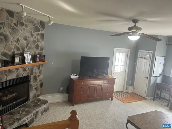 $2,650 | 136 Goldenrod Court, Charlottesville, VA 22902