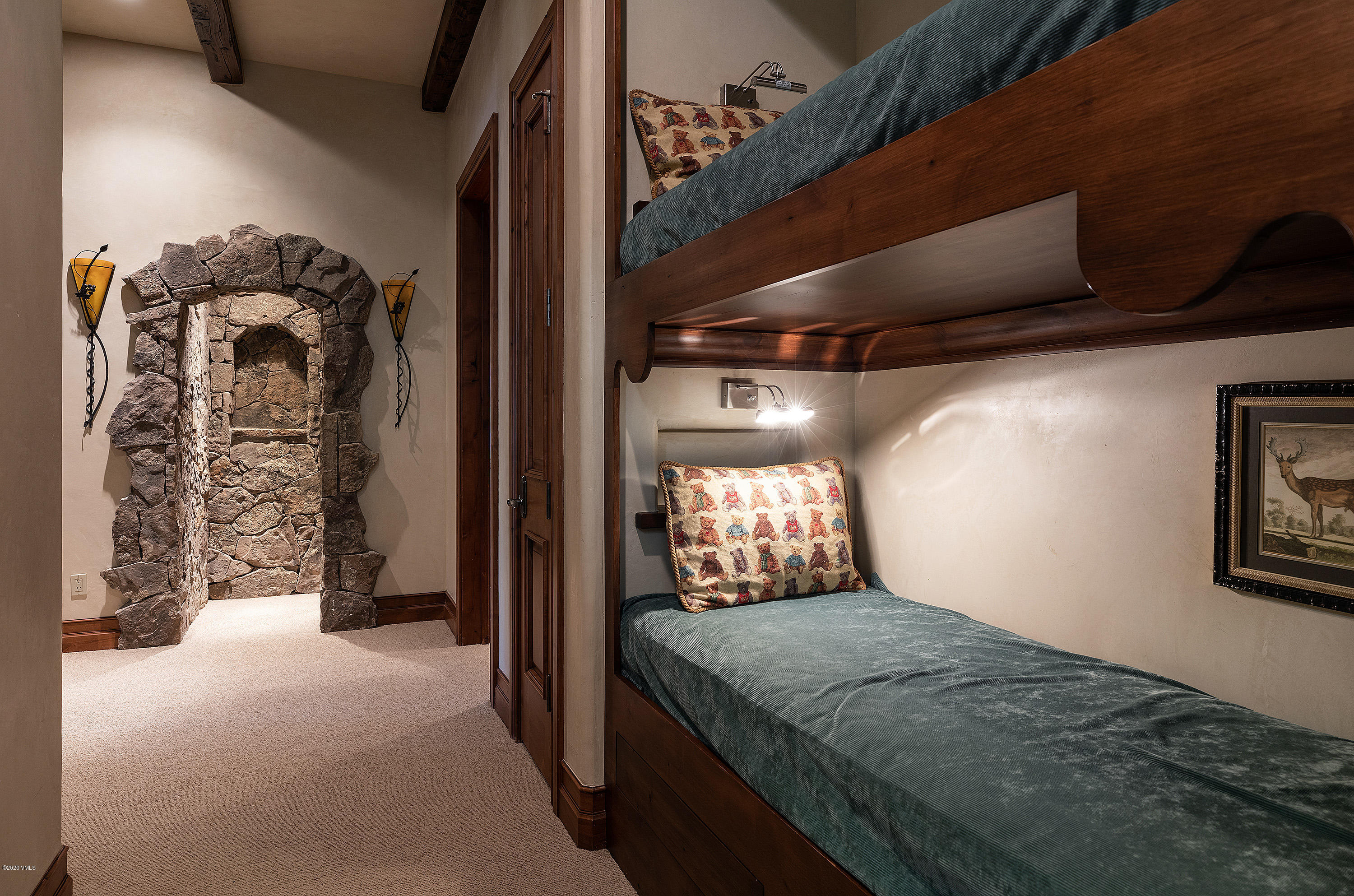 1860 Cresta Road Edwards, CO 81632 - Photo 13 of 21 1860_cresta_interior_bunk